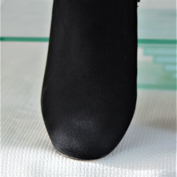 Franco Sarto Bassett 9.5M Black Suede Ankle Bootie - Picture 7 of 16